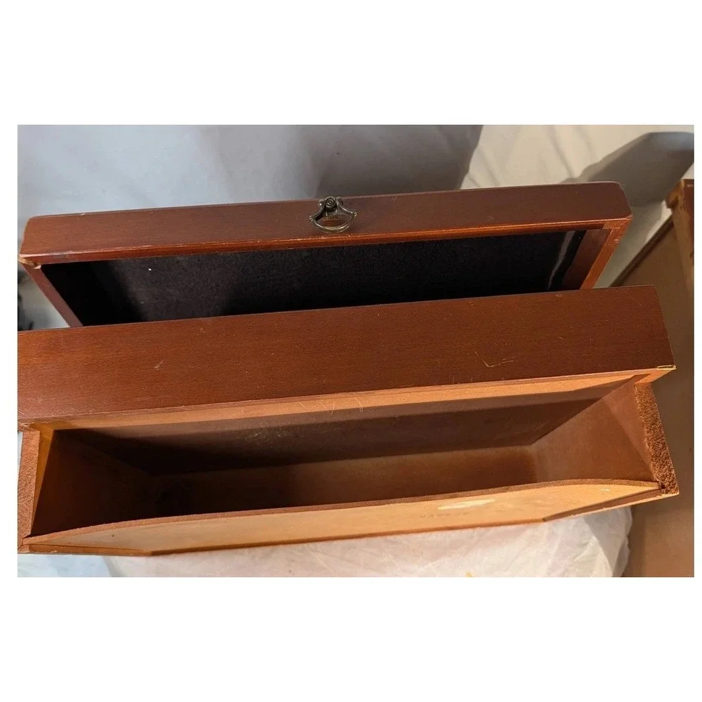 Vintage Eureka Mfg Co Wooden Cutlery Silverware Chest‎ Box Organizer Made in USA